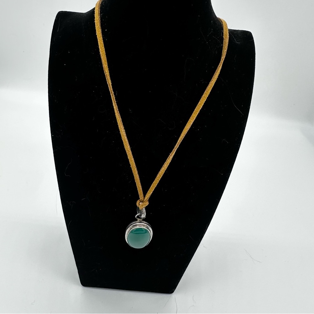 Premier Designs jade and leather necklace